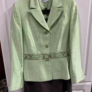 Elegant Green and Brown 2 piece Suit